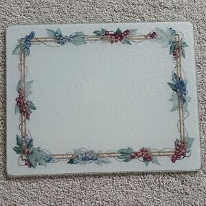 Grapevine cutting board
